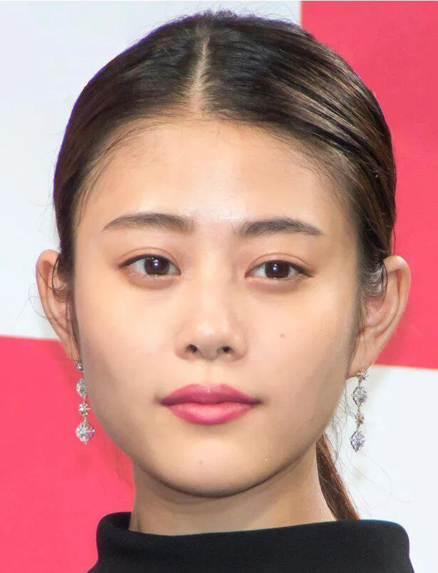 高畑充希 ほんとに29歳 黒髪ツイン 制服 姿に絶賛の声 可愛すぎる まだまだ高校生いける Webザテレビジョン