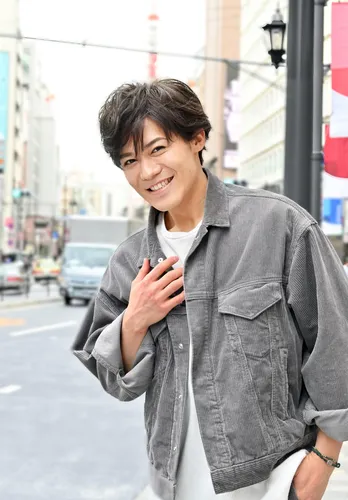 「スッキリ」でも話題の新浜レオン、目標は「紅白」出場『皆さんを夢中にさせられるように』【インタビュー】