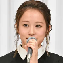 前田敦子＆笑福亭鶴瓶のほっこり2SHOTにファン「貴重な写真だ～！」「癒される2人」