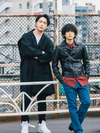 黒羽麻璃央とko-dai(Sonar Pocket)が初対談!番組コラボで"馬刺し克服"を希望?<インタビュー>