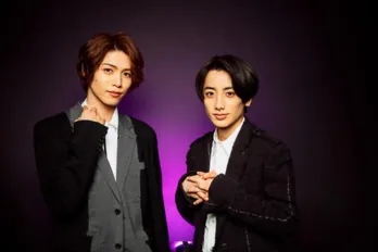 ＜インタビュー＞新生“ミュージカル「黒執事」”！　立石俊樹＆小西詠斗が支え合い、新たな“執事と主人”に