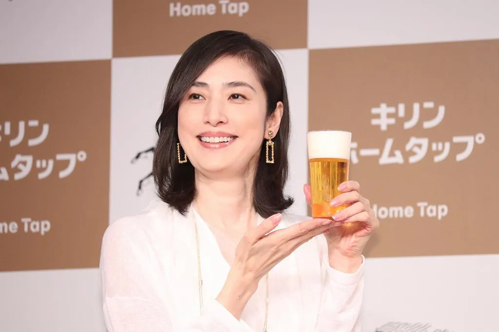 天海祐希が「会員制 生ビールサービス 『キリン ホームタップ』事業方針発表会」に出席