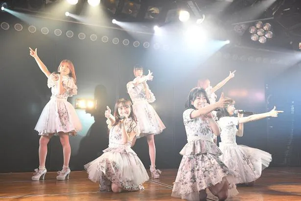 「東日本大震災復興支援特別公演」よりM12「大声ダイヤモンド」