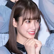 日向坂46佐々木久美「ひな誕祭」で“みえるポーズ”を約束