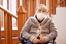 ボロボロと泣く長瀬智也“寿一”が西田敏行“寿三郎”を見送るシーンが切なくてたまらない<俺の家の話>