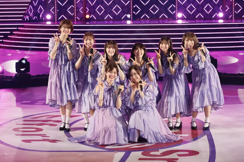 乃木坂46＞1期生“貫禄の”単独公演！ 懐かしのセーラー服姿や個性