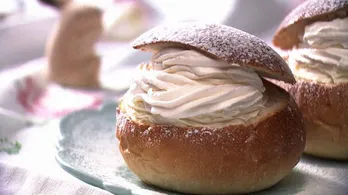 漫画『ONE PIECE』に登場する「セムラ」を紹介!春の訪れを感じさせるスウェーデンの伝統菓子<グレーテルのかまど>