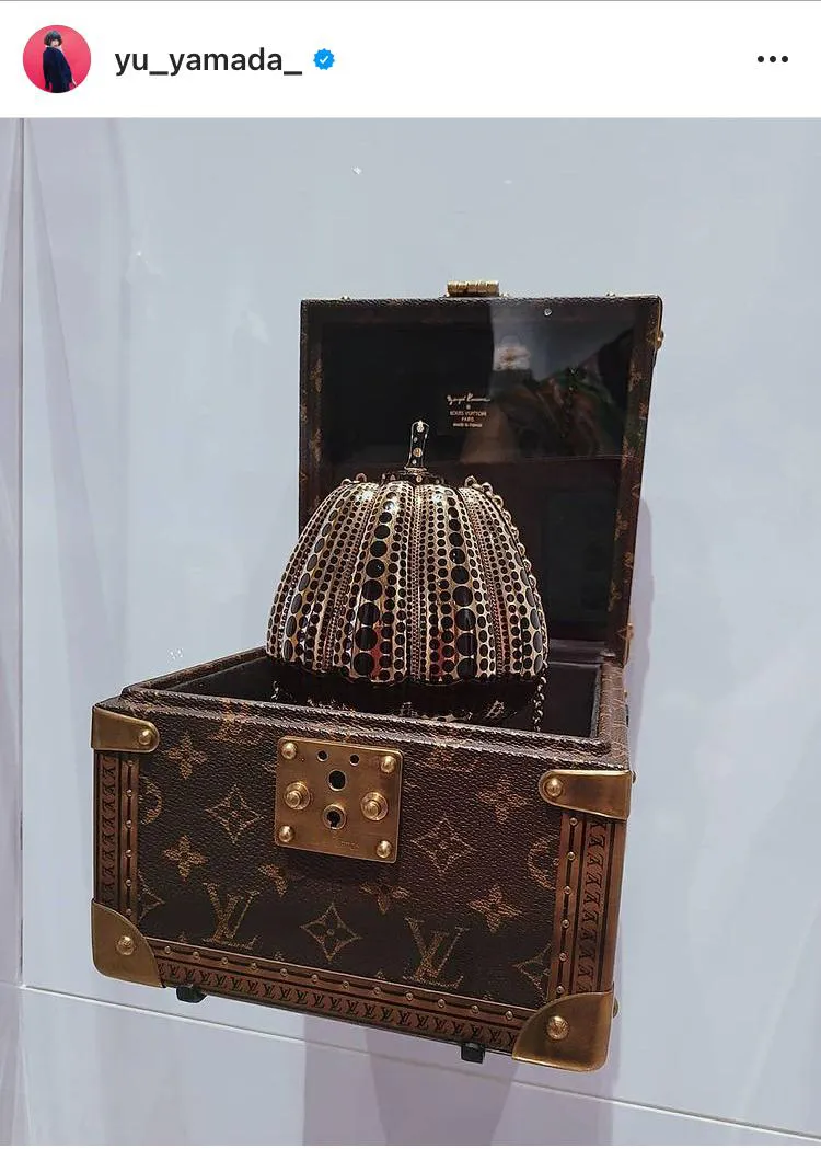 「LOUIS VUITTON &」の様子