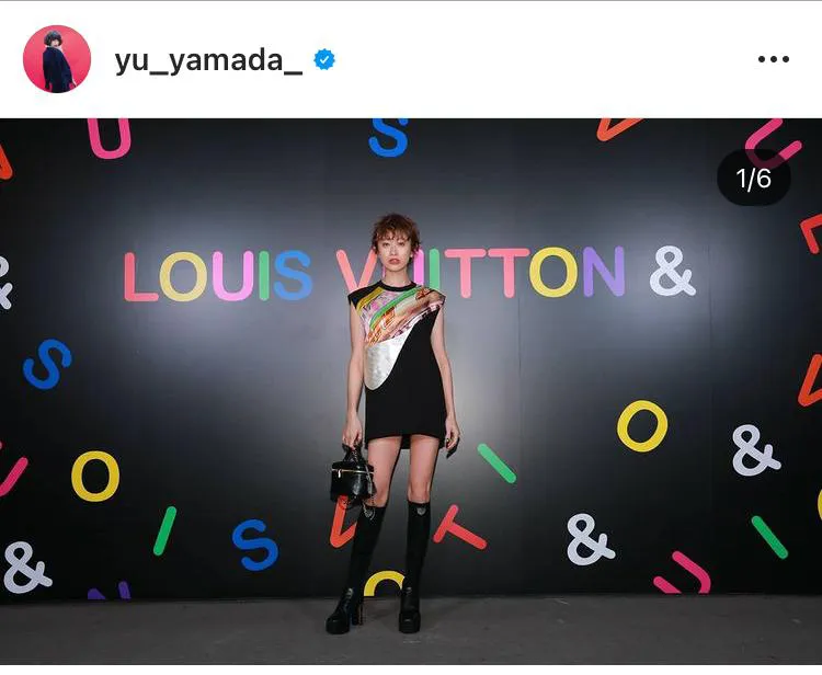 「LOUIS VUITTON &」を訪れた山田優