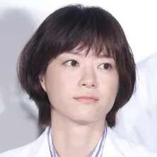 <監察医朝顔最終回>上野樹里、ウエディングドレス姿で“娘”と2SHOT「もう本当の親子…」「続編見たい」