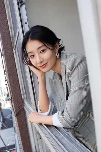 ジアンを演じる玄理が竹内涼真との撮影の舞台裏&シーズン2の“見せ場”を語る<君と世界が終わる日に>