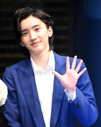 ＜なにわ男子＞道枝駿佑「僕は天然じゃなく、ポンコツなだけ！」主演舞台『ロミオとジュリエット』開幕