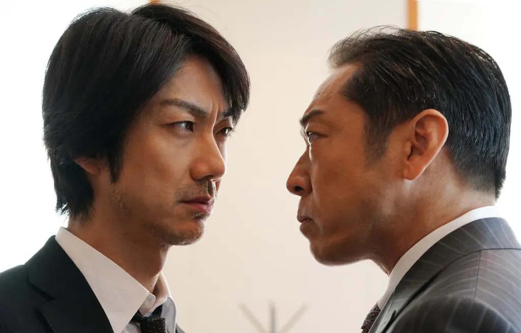 野村萬斎(左)と香川照之(右)「映画『七つの会議』」