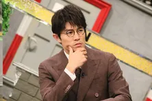 鈴木亮平、かまいたち山内の“奇行”に困惑「本当は好きなのに…(笑)」<脱力タイムズ>