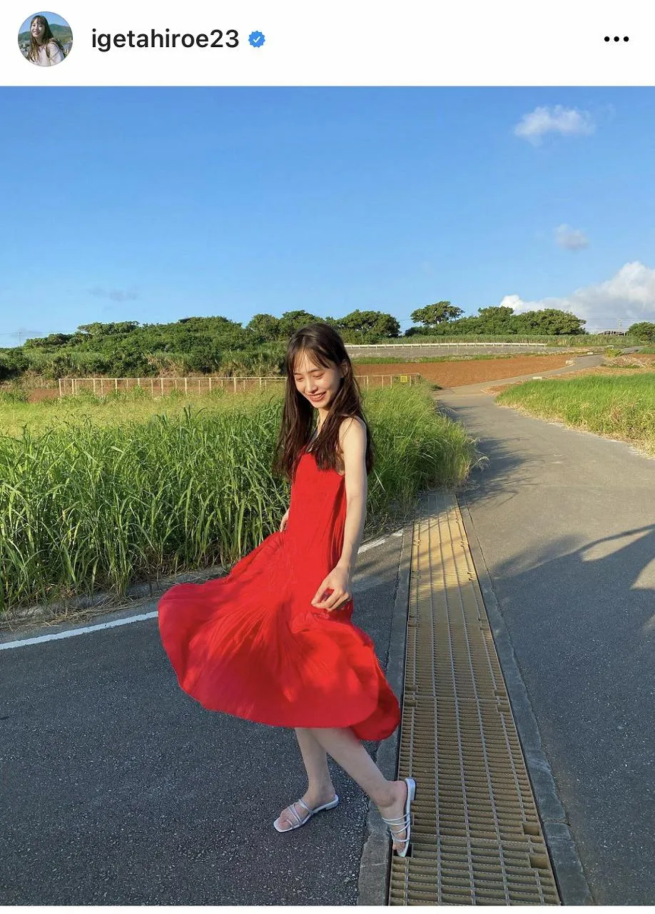 ※画像は井桁弘恵(igetahiroe23)公式Instagramのスクリーンショット