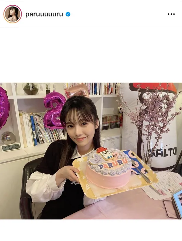 画像 島崎遥香 27歳誕生日を報告 ケーキを持って笑う姿に いくつになっても素敵です 2 12 Webザテレビジョン