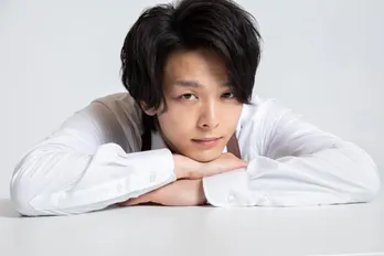 中村倫也が一杯の珈琲で人々の心を癒やす!「青山一という役を演じていて、すごく楽しいです」