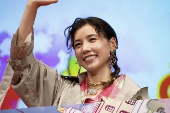 仲里依紗、ホラー映画大好きもオファー来ず「事務所の若手の女の子には来るのに先輩には…」