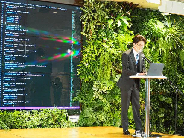 【写真を見る】藤森慎吾、プログラミング技術で見事サイトを修復…！