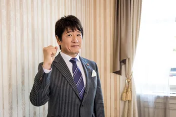 林修“インタビュアー”について語る「人の魅力を伝える技術が自分の中にあるか」<Interview>