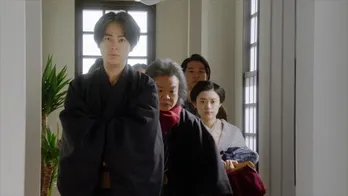 <おちょやん>鶴亀新喜劇発足、小西はる“灯子”ら加入 “万歳”役・藤山扇治郎は“野呂缶”