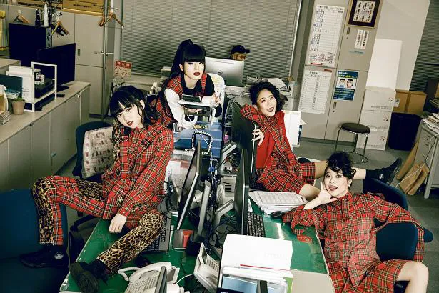 両A面2ndシングル「TOUCH ME／LOVE」の発売が決定した4人組アイドルグループのBiS