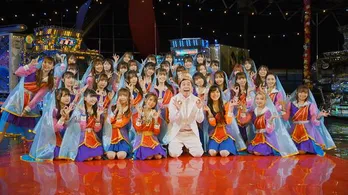 ラストアイドル、10thシングル「君は何キャラット?」MVのメーキング映像公開 霜降り明星のせいやとボリウッドダンスに挑戦