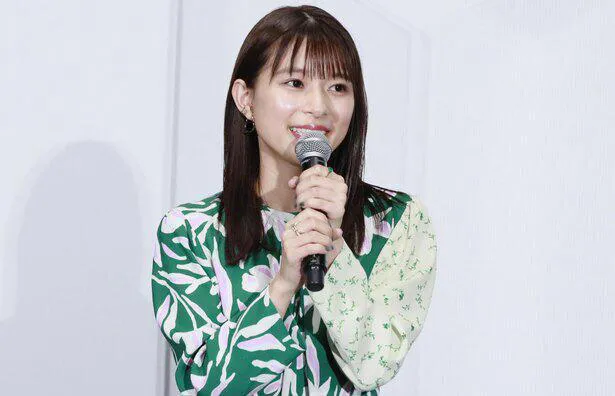 芳根京子 制服姿の 腰フリフリ 動画に約33万回再生の反響 コントが始まる 1 2 Webザテレビジョン