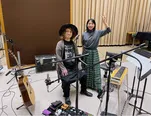 【写真を見る】満島ひかりと音楽家・高田漣がコラボ！音響機材に囲まれ2SHOT