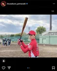 野球ユニフォーム姿も似合う