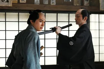 <青天を衝け>演出・黒崎博「このシーンはいいものになるぞ」吉沢亮らのキャストの熱量に確信!栄一の転機を描く第12回の見どころを語る