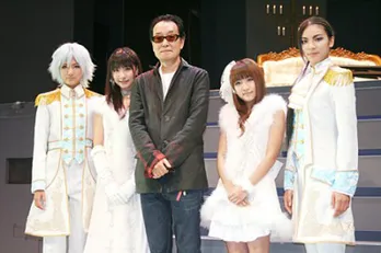 AKB48がミュージカルで濃厚なキスシーンを披露！