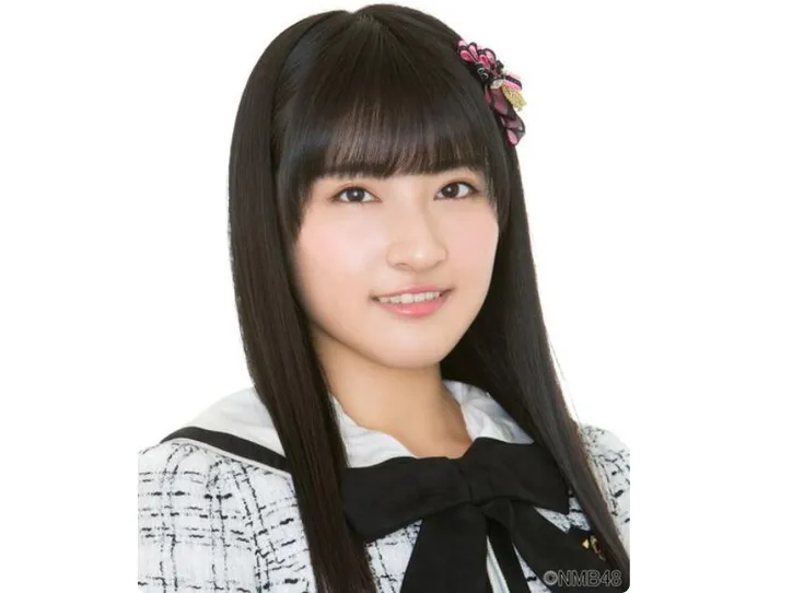 Nmb48山崎亜美瑠 ちょっぴり色っぽい 部屋着コーデ に あみるん可愛い 色気がハンパないっす 称賛の声 Webザテレビジョン