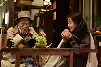 石原さとみ“海音”と綾野剛“倫太郎”がキスで激しく動揺! 「中学生じゃないんだから(笑)」とトレンド入り<恋はDeepに>