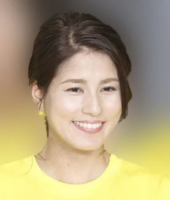 永島優美アナ、“鼻にお菓子を…”お茶目すぎる幼少期SHOTにファンびっくり「めちゃくちゃ笑いました」「その表情最高すぎる」