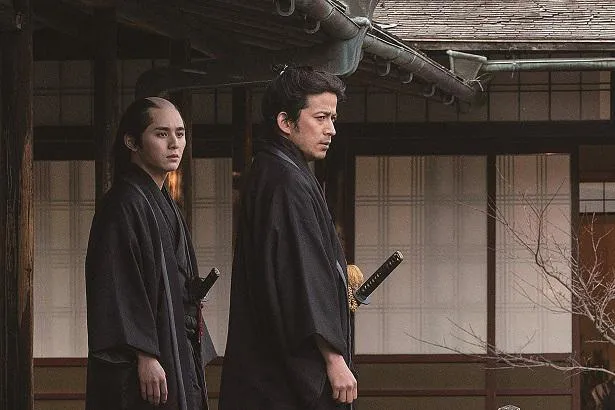 【写真を見る】山田涼介は、岡田准一から殺陣や時代劇の作法を学び、美しき剣士・沖田総司を演じきった