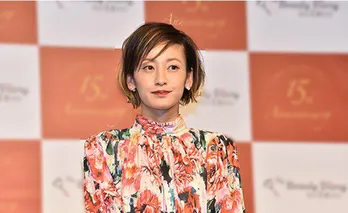 西山茉希、ハイセンスな“お迎えコーデ”を披露「こんなママになりたい」「自慢のお母さんですね」と反響