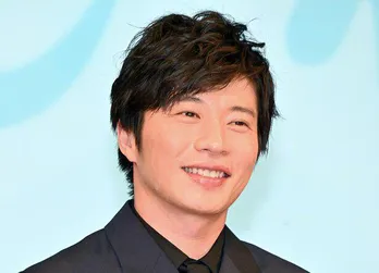 田中圭、初めての車は「小栗旬くんにお金を半分出していただいた」と告白