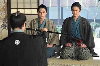 <青天を衝け>吉沢亮“栄一”と草なぎ剛“慶喜”がついに対面!栄一と慶喜の鋭い視線がぶつかり合う