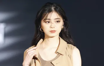 紺野彩夏が撮影! 櫻坂46・森田ひかる&日向坂46・齊藤京子の制服オフショットに反響「みんな可愛すぎ」「こんちゃんありがとう!」