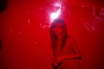 シンガーソングライター・mihoro*の新曲「ミヤコワスレ」がEDテーマに決定!<シェフは名探偵>