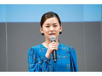 尾野真千子、事務所の先輩・小澤征悦からの暴露に大照れで「やめろや、早よ帰れや!」