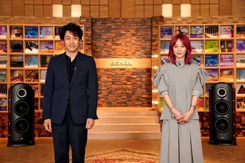 LiSA、オーケストラアレンジで「炎」を披露!SPEED・島袋寛子もサプライズで登場<SONGS>