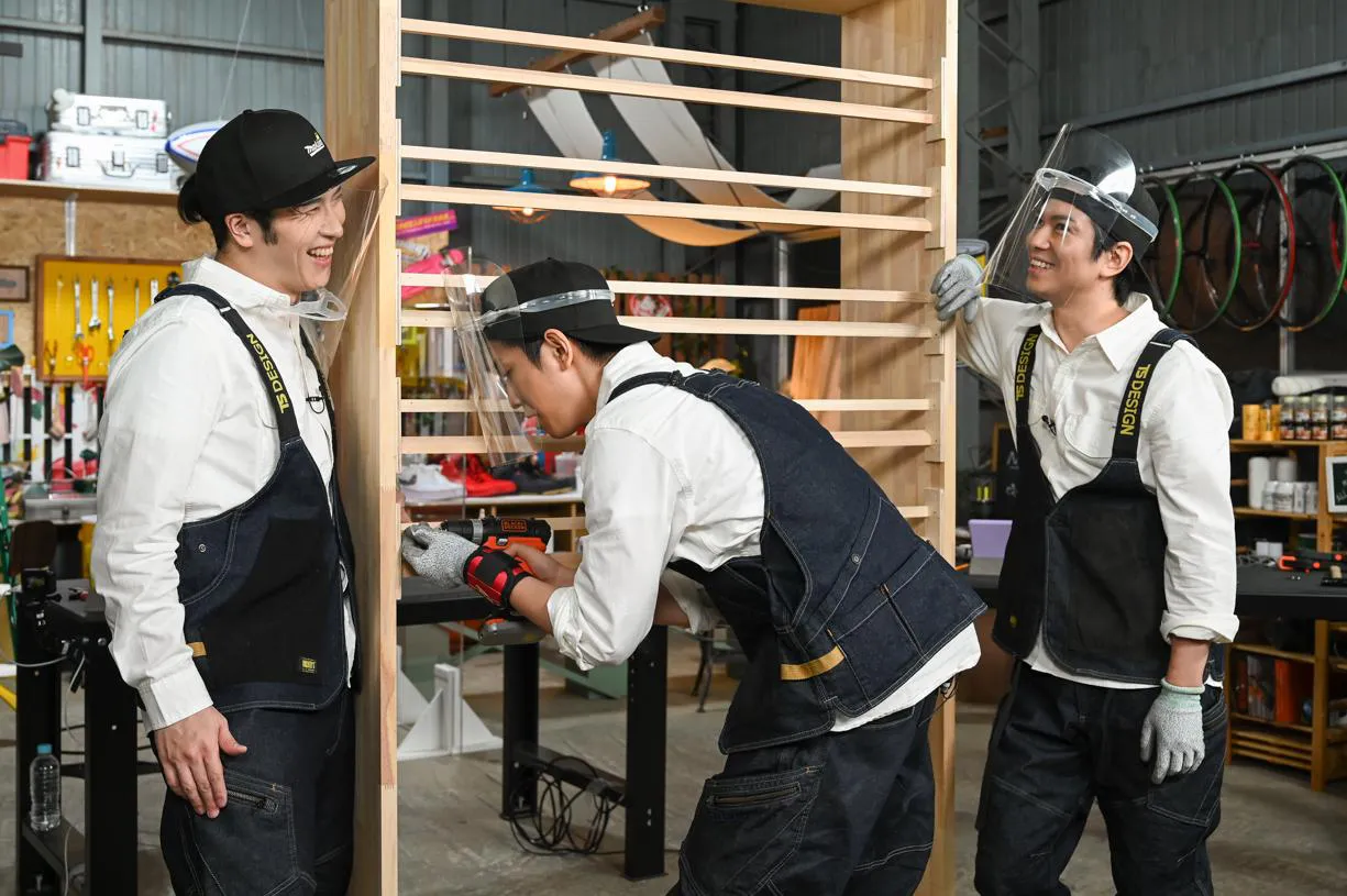 スニーカーマニアの尾上松也と小山慶一郎、加藤シゲアキが、最大の難関工程に挑戦！