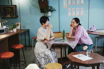 西田尚美と市川実和子が、互いに青春時代を語る。若気の至りに「あの頃の自分に声をかけてあげたい」