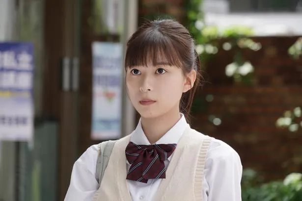 【写真を見る】芳根京子演じる高校時代の奈津美、正面から見ても現役高校生そのもの…！
