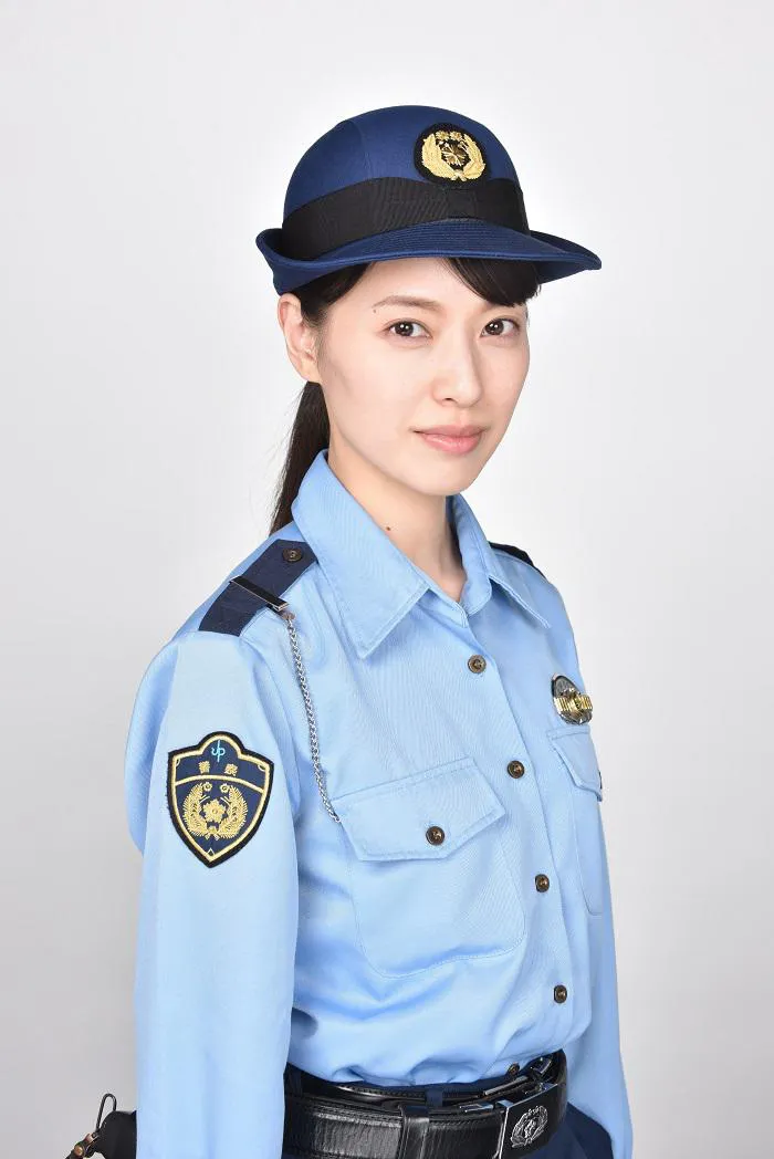 【写真を見る】ムロツヨシとは“夫妻役”で共演した戸田恵梨香が部下役に！
