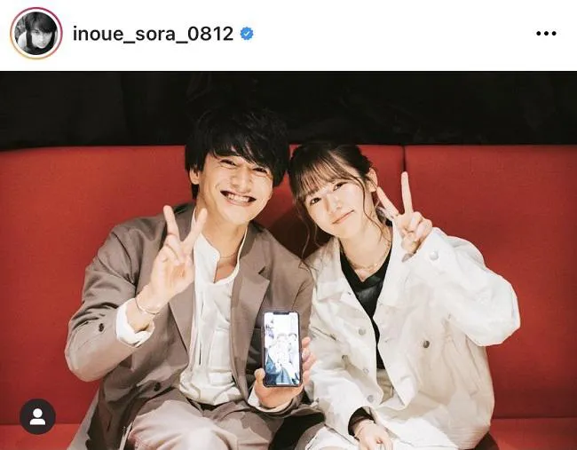 【写真を見る】井上想良と川口葵の“あおぞら”と、スマホ越しの「恋オオカミ」メンバーの5SHOT