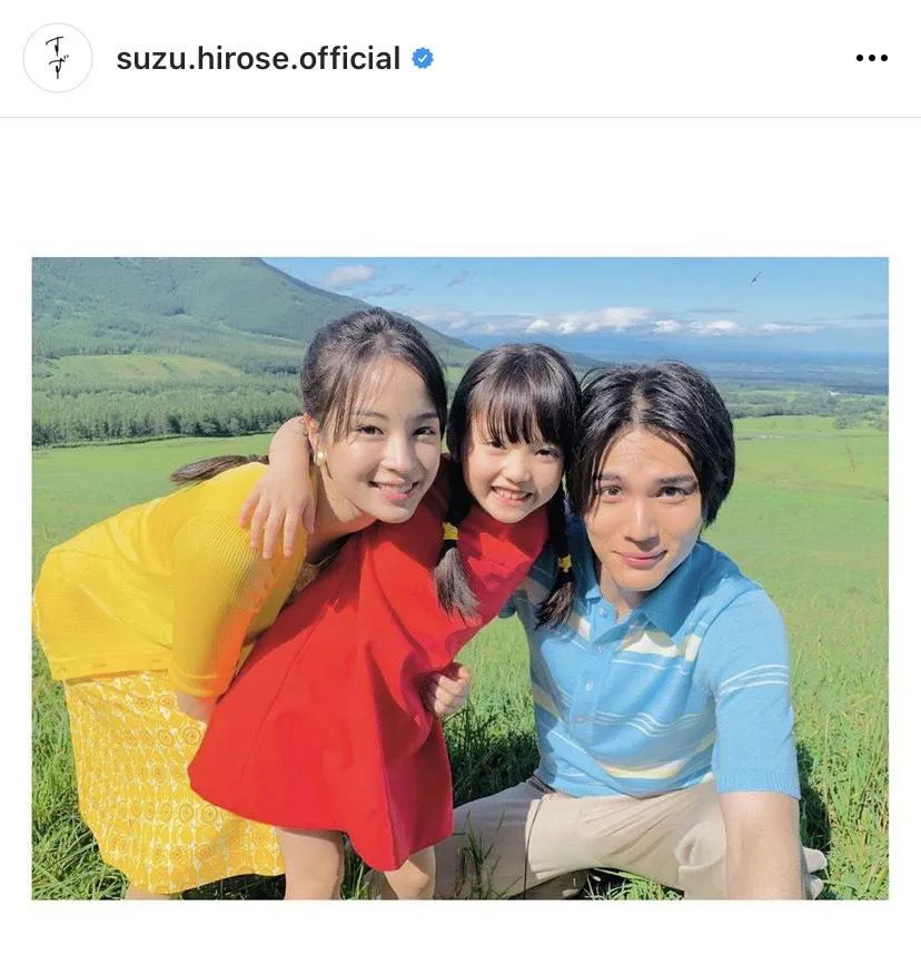 広瀬すずオフィシャルInstagram(suzu.hirose.official)のスクリーンショット