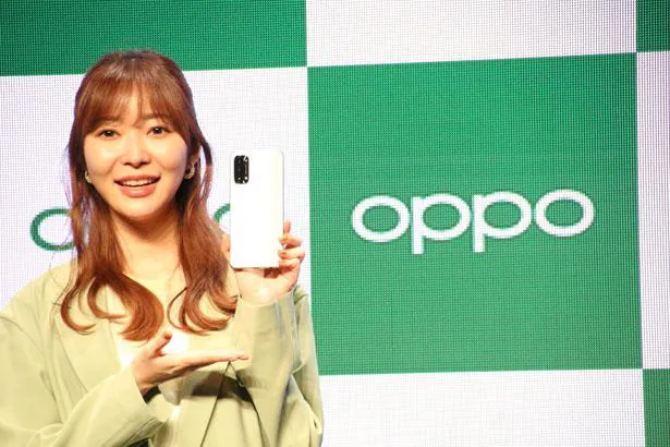 指原莉乃が「OPPO 2021新製品・新CM発表会」に登壇